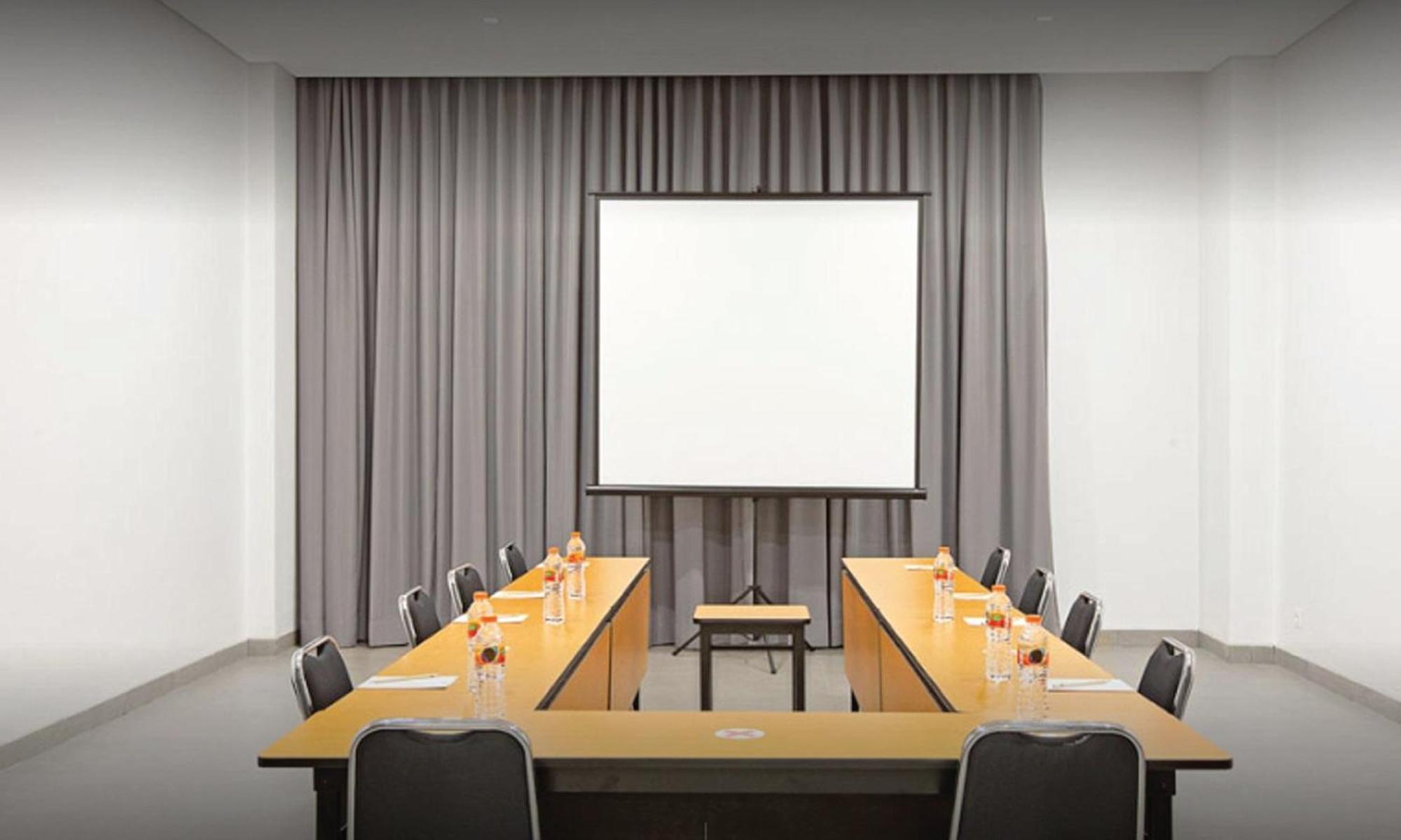 Amaris Hotel Manado Ngoại thất bức ảnh